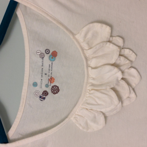 Anthropologie little yellow button shirt, size small. 🌸5/25 - Picture 2 of 5